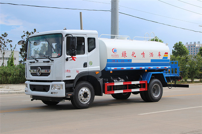 D9 12方灑水車