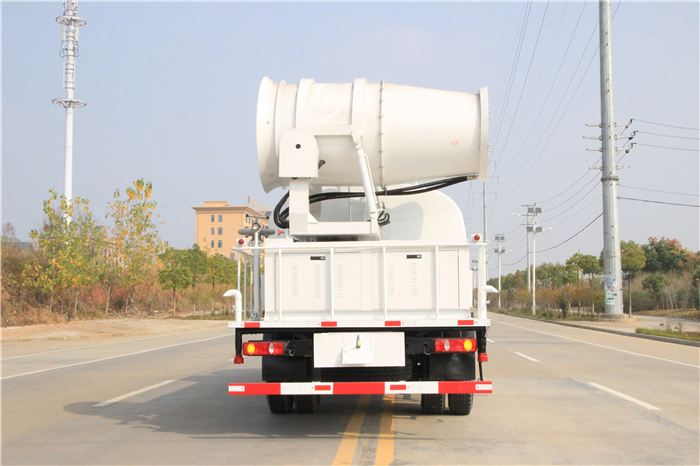 禦虎12方抑塵車